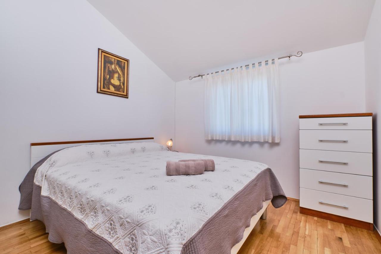 Beautiful Apartments Ksenija Mali Lošinj Extérieur photo