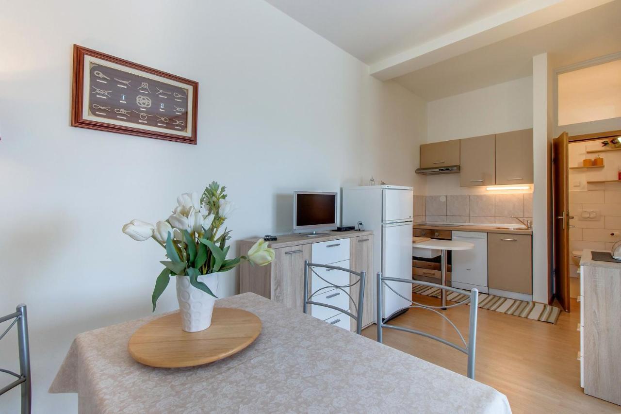 Beautiful Apartments Ksenija Mali Lošinj Extérieur photo